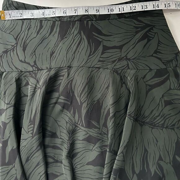 Club Monaco Green Black Palm Leaf Silk Mini Skirt Size 4 - Picture 7 of 8